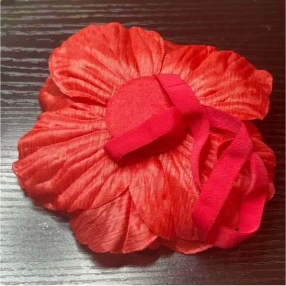 Tieks Poppy Flower Box Topper Flower Design - Picture 3 of 3